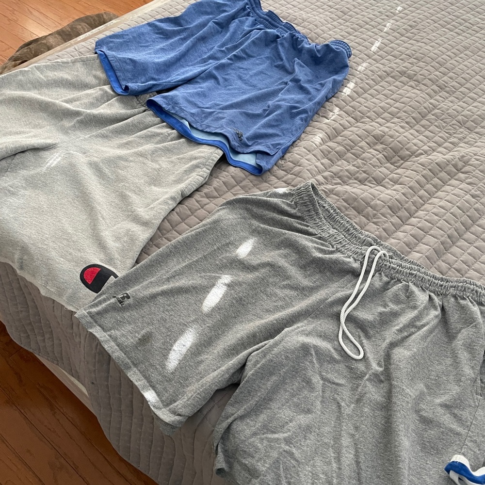 3 pair of men’s XL shorts.